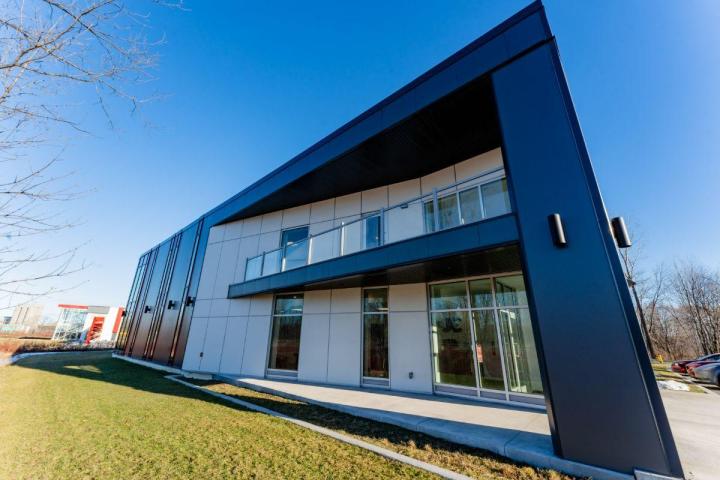 Supplier of Interior and Exterior Industrial Paint Joliette